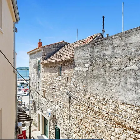 1 Bedroom Beautiful In Vodice