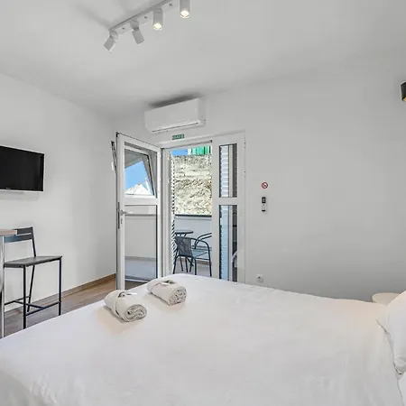 1 Bedroom Beautiful In