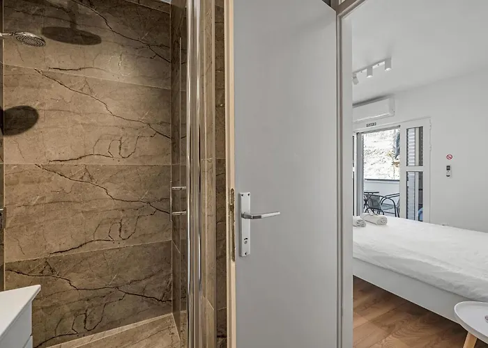 1 Bedroom Beautiful In Daire Vodice