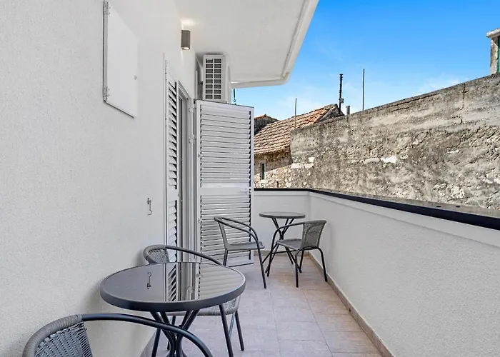 1 Bedroom Beautiful In Daire *