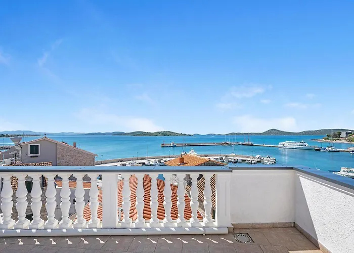 1 Bedroom Beautiful In Apartamento *